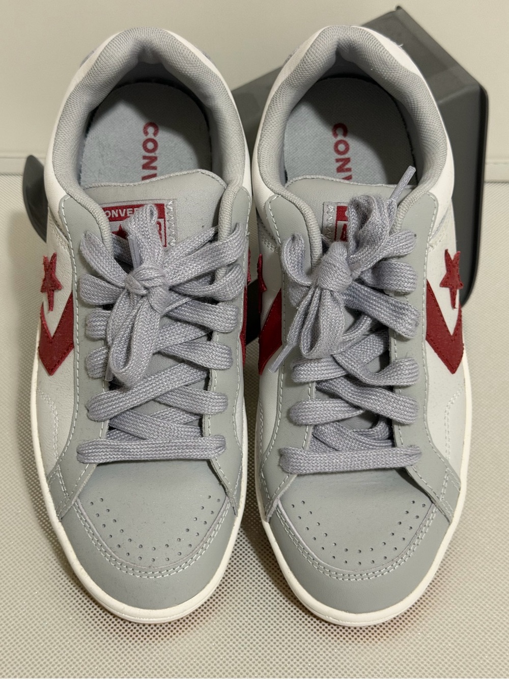 Converse Low-Top Sneakers in Gray, White and Red - Picture 2 of 4